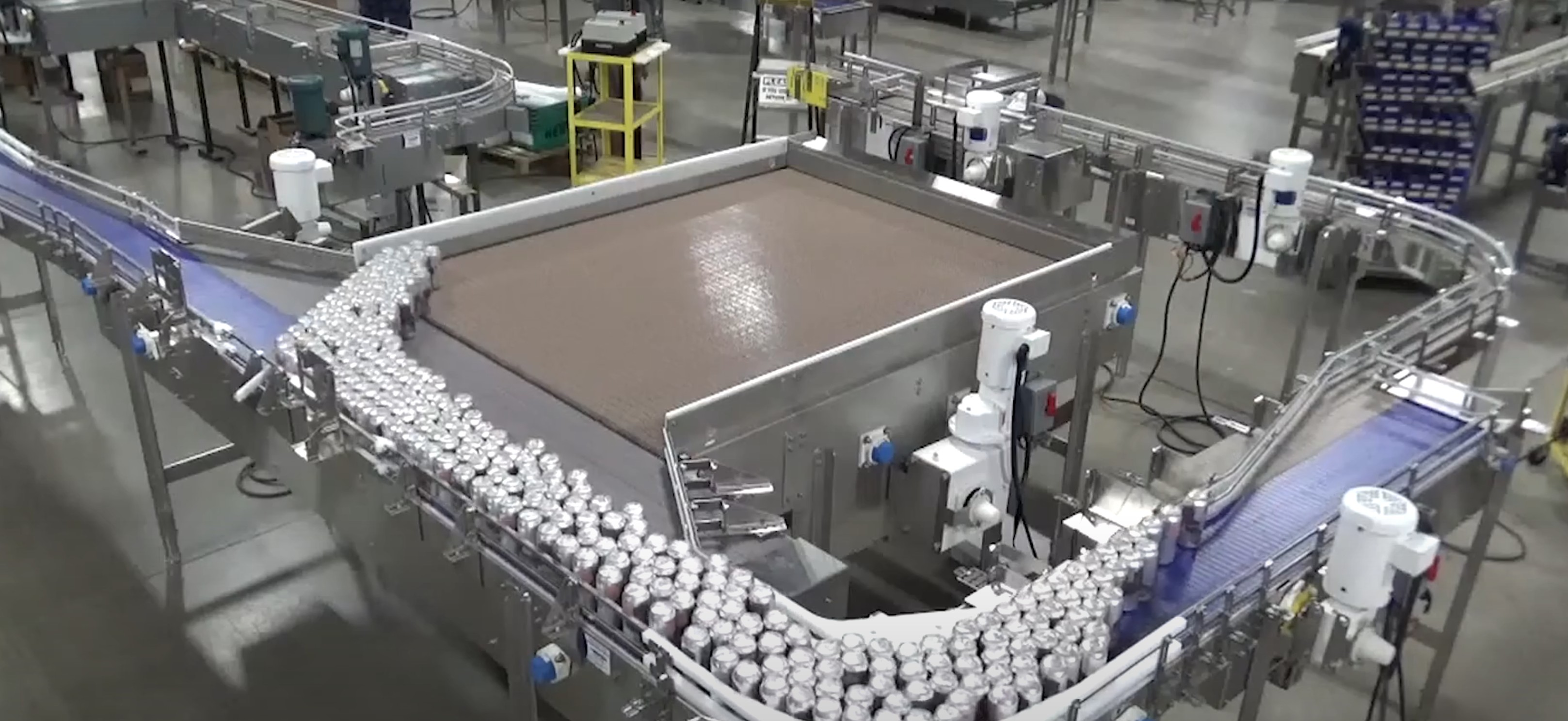 Bi-Directional Accumulation Conveyor by Nercon